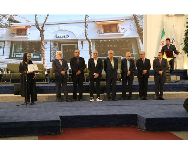 رویداد باشکوه دیگری از نشریه وزین تجارت طلایی رویداد باشکوه دیگری از نشریه وزین تجارت طلایی