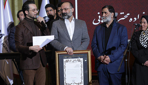 شاهین فاطمی در گردهمایی بزرگ مدیران شاهین فاطمی در گردهمایی بزرگ مدیران