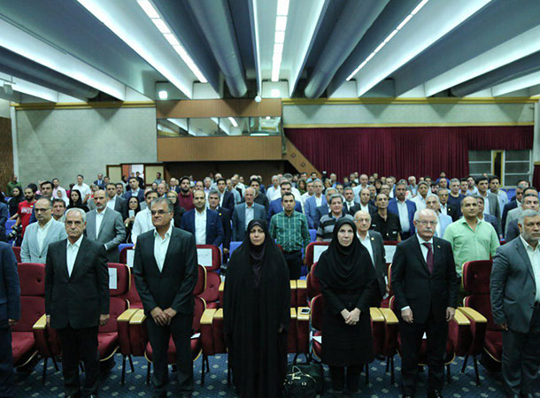 همایش حمایت از تولید داخلی پوشاک همایش حمایت از تولید داخلی پوشاک