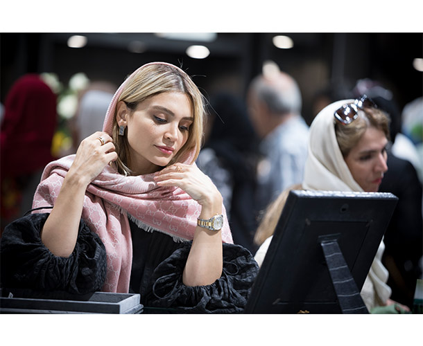 جشن افتتاحیه درسا در دپارتمان استور روشا جشن افتتاحیه درسا در دپارتمان استور روشا