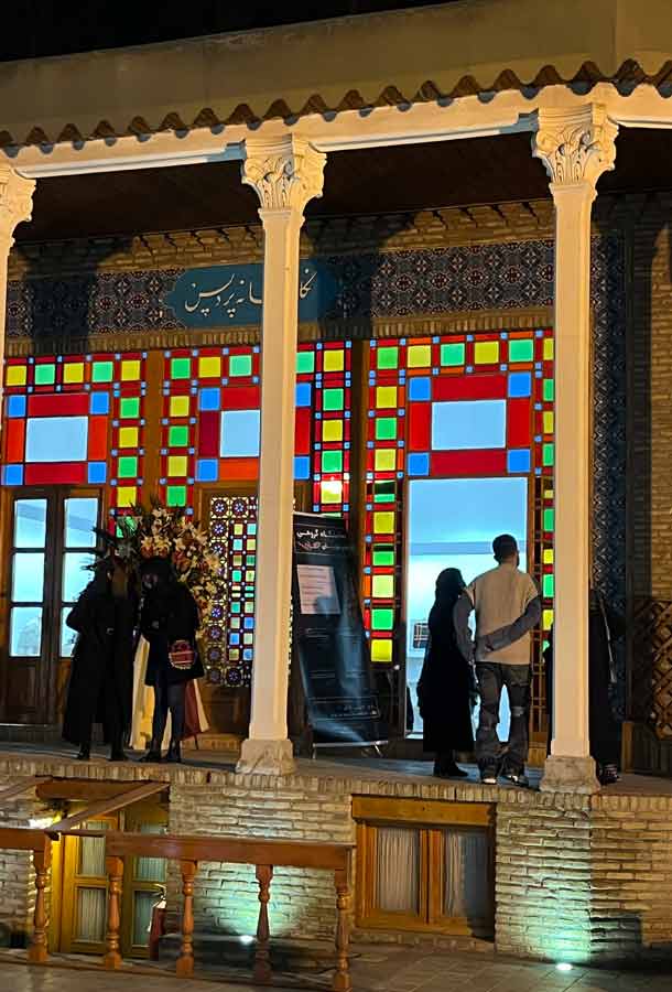 درسا کافه در آکادمی مد مهرازی درسا کافه در آکادمی مد مهرازی