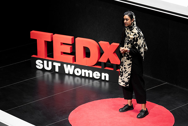 درسا حامی TEDxSUT زنان داشنگاه صنعتی شریف تهران درسا حامی TEDxSUT زنان داشنگاه صنعتی شریف تهران