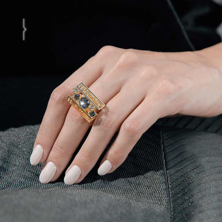 انگشتر دژ پر کریستال طلا 11/48 سایز S