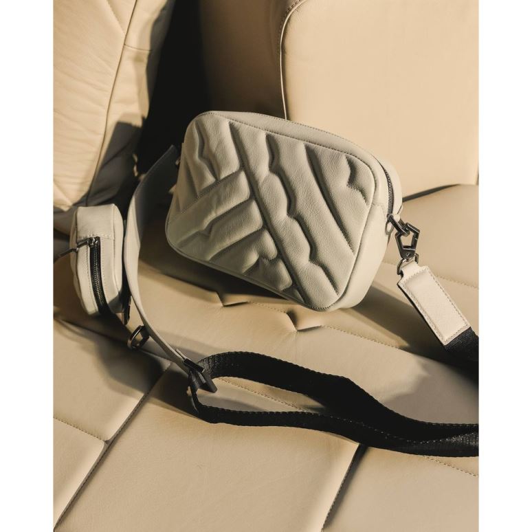 کیف کراس بادی زنانه