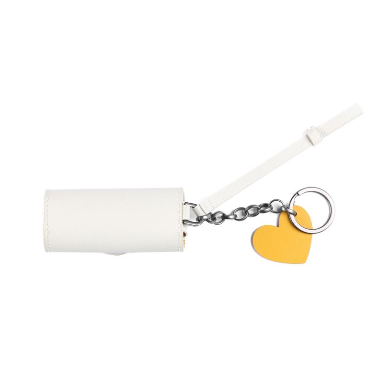 چارم جای رژ لب